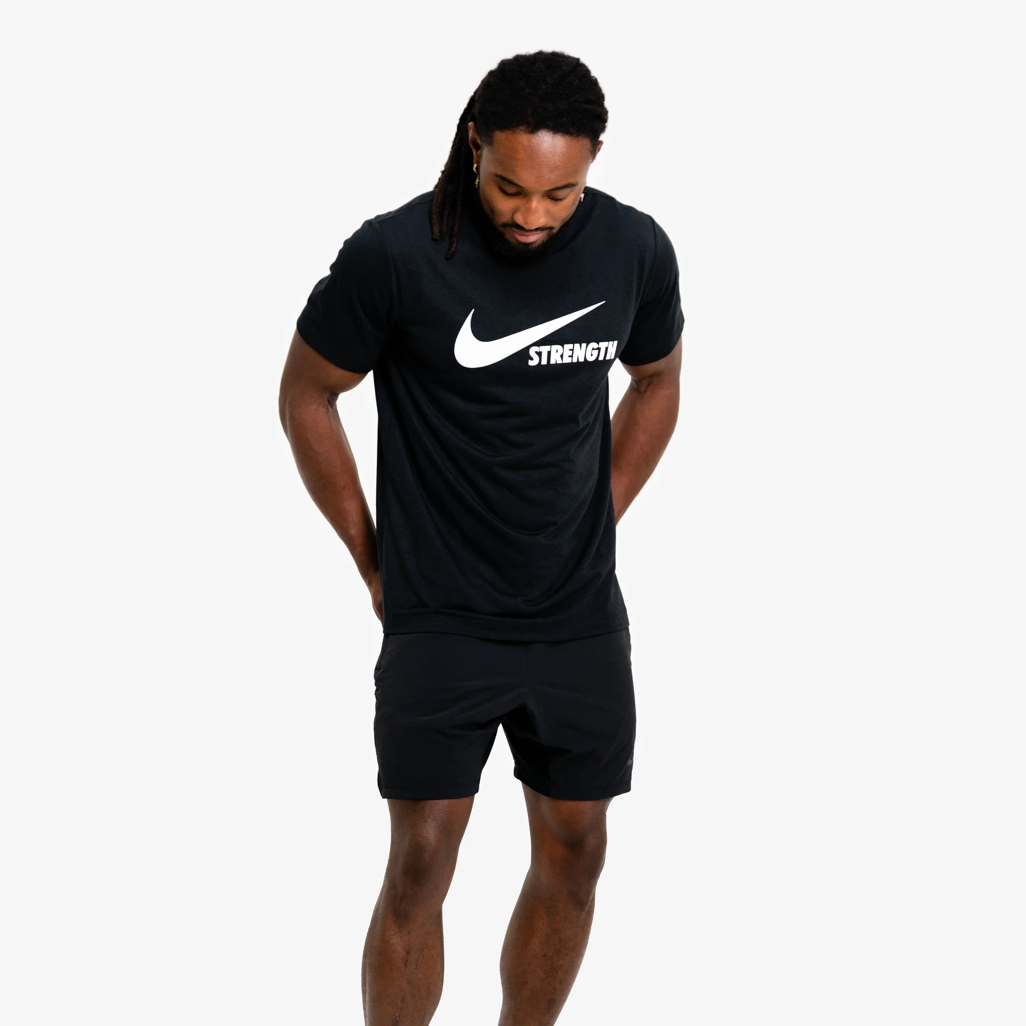 Nike Strength Men's Tee - Image 4