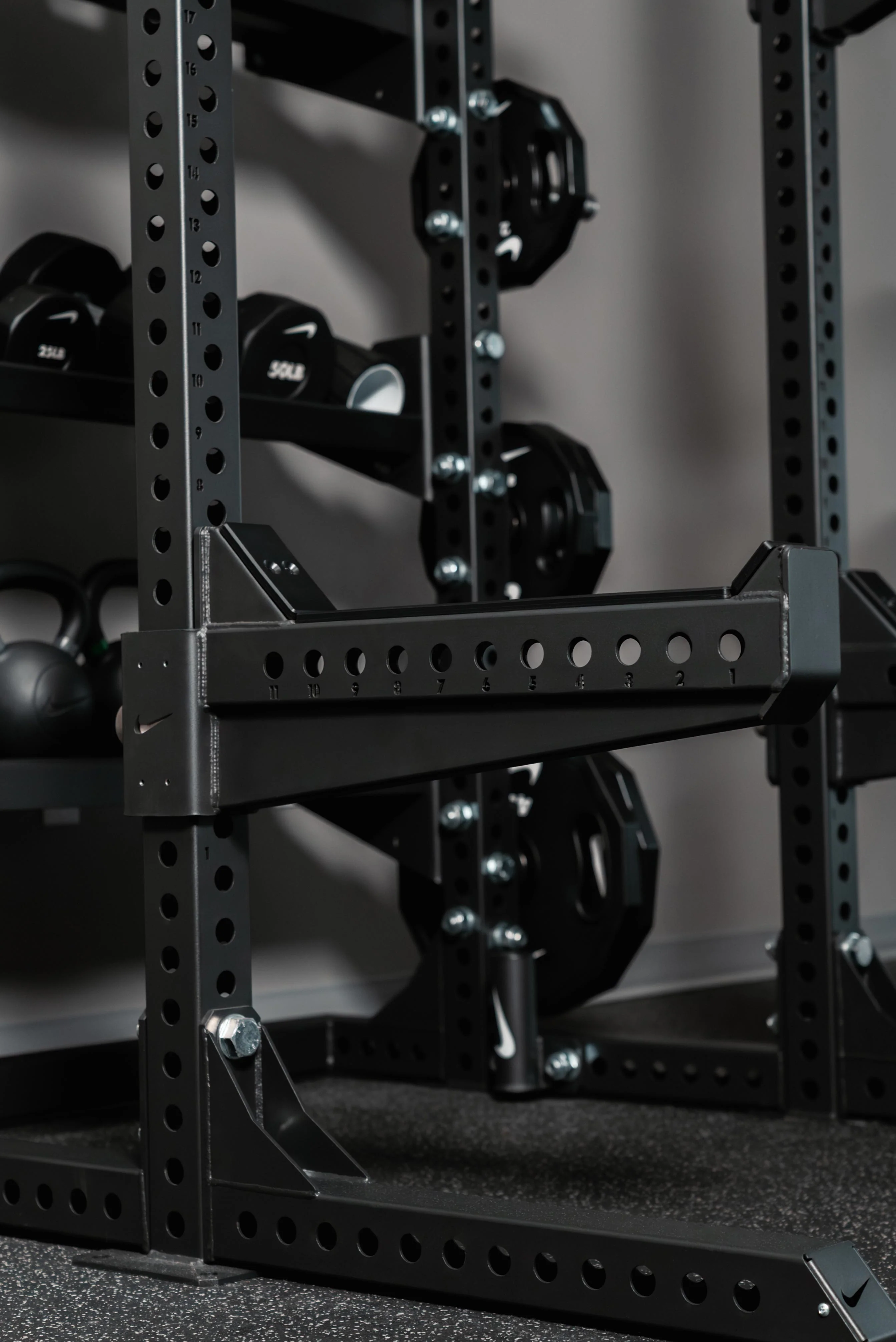 Nike Strength Pro Spotter Arms - Image 4